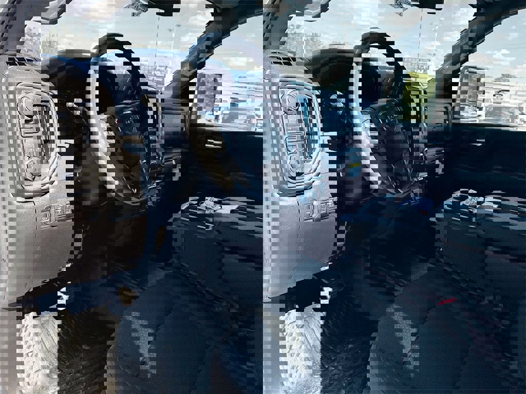 New 2026 GMC Sierra 3500 Pro w/ Convenience Package image 4