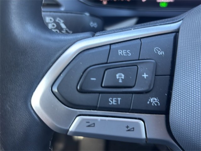 Used 2022 Volkswagen Taos SE w/ Panoramic Sunroof Package image 22