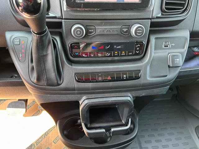 Used 2024 RAM ProMaster 1500 w/ Convenience Group FWD image 12