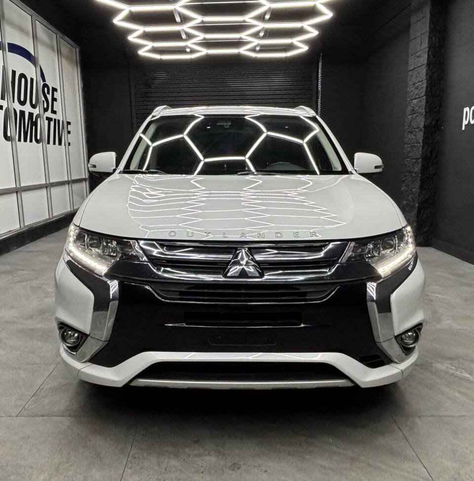 Used 2018 Mitsubishi Outlander GT AWD/4WD image 15