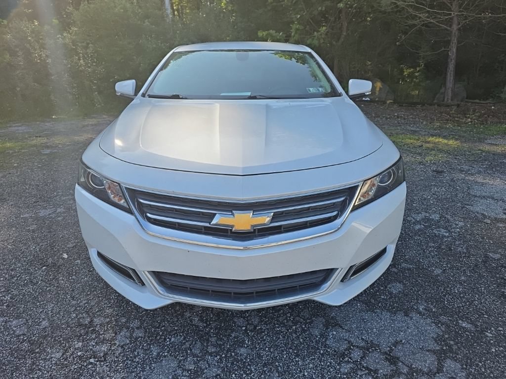 Used 2018 Chevrolet Impala LT FWD image 2