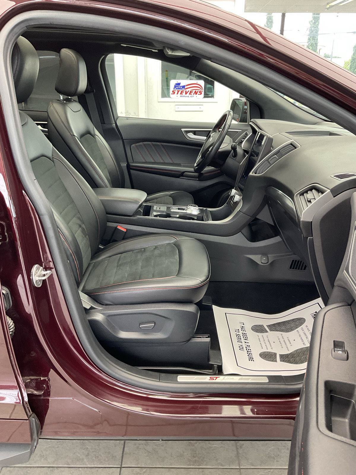 Used 2021 Ford Edge ST-Line AWD/4WD image 12