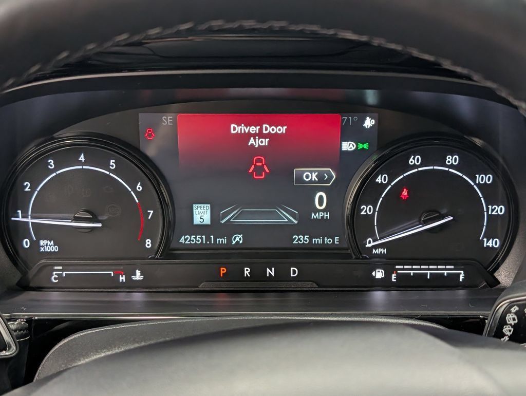 Used 2022 Lincoln Corsair AWD w/ Premium Package image 19