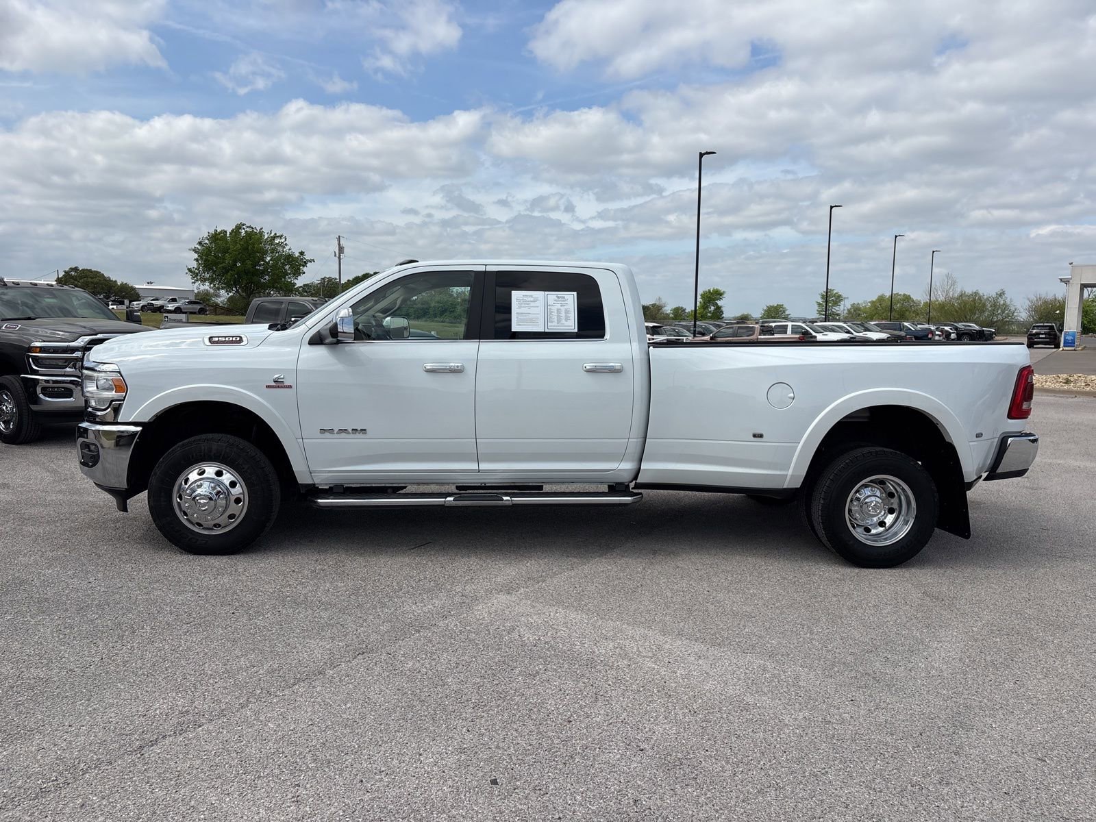 Used 2022 RAM 3500 Laramie w/ Chrome Appearance Group image 2
