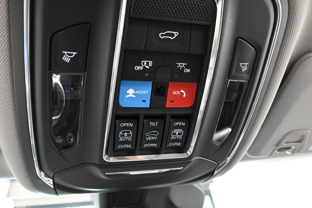Used 2023 Jeep Grand Cherokee L Limited w/ Trailer Tow Group (B) RWD image 30