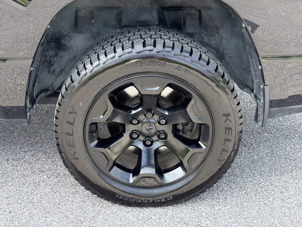 Used 2020 RAM 1500 Big Horn AWD/4WD image 11