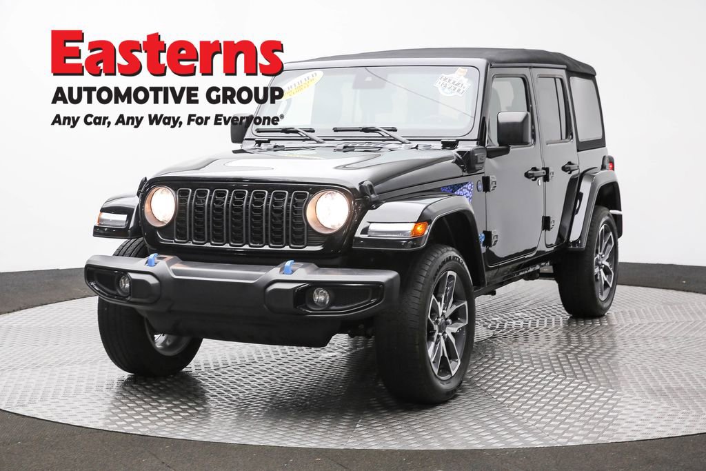 Used 2024 Jeep Wrangler Unlimited image 1