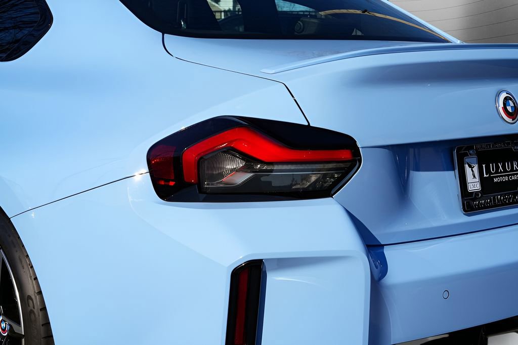 Used 2023 BMW M2 w/ Lighting Package image 26