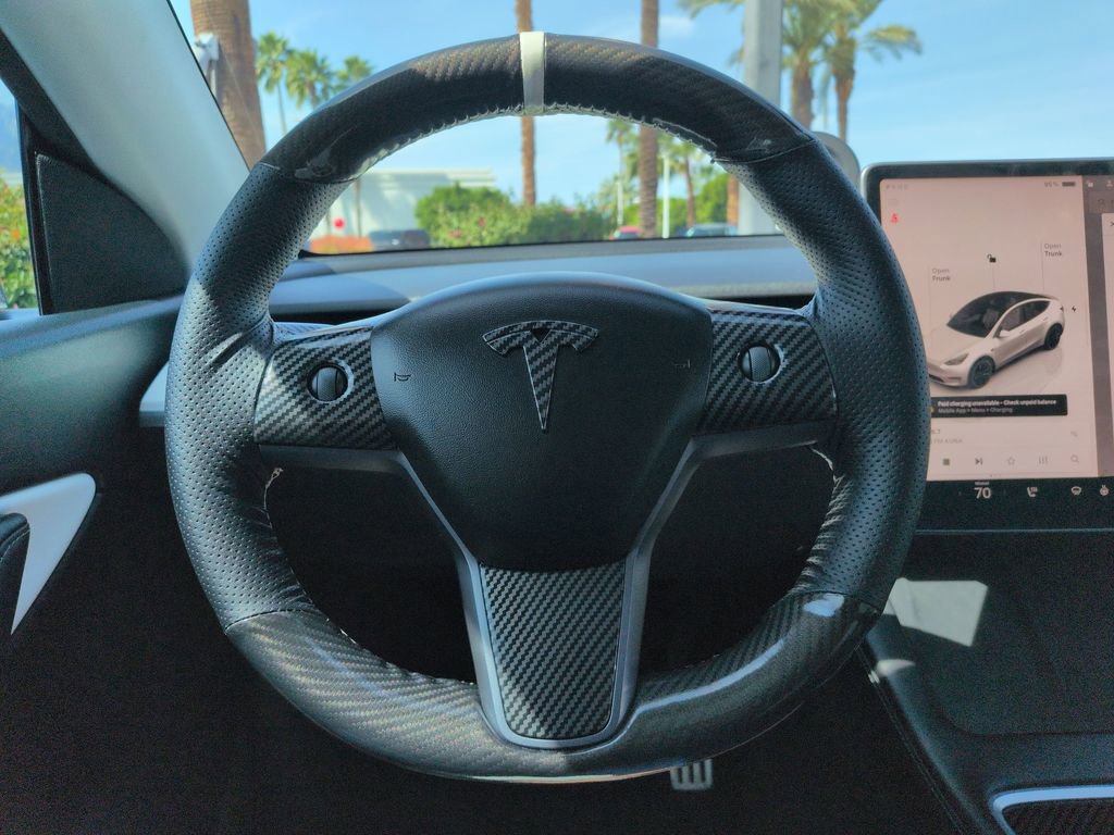 Used 2022 Tesla Model Y Performance image 18