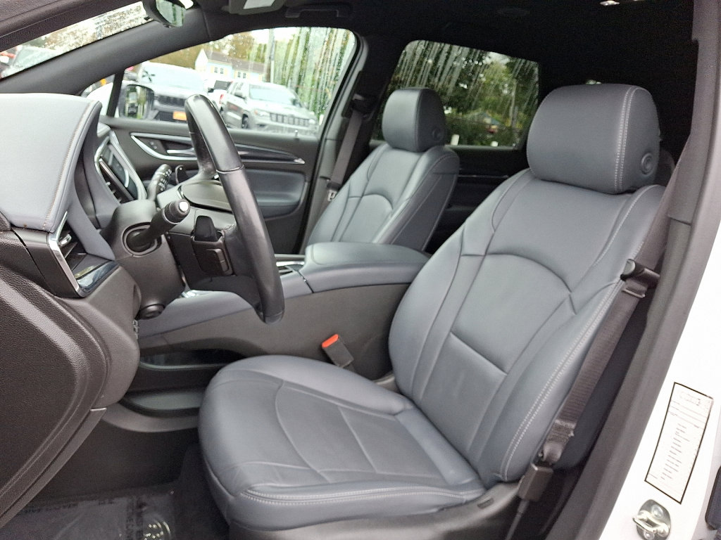 Used 2024 Buick Enclave Premium image 24