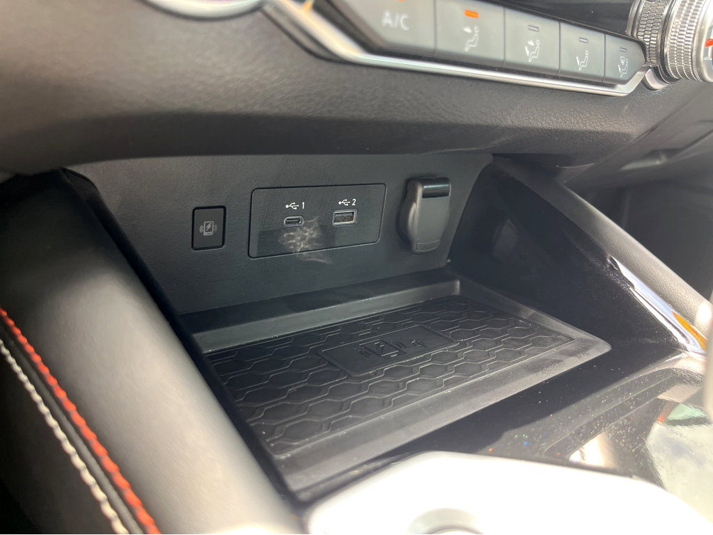 Used 2024 Nissan Altima 2.0 SR image 12