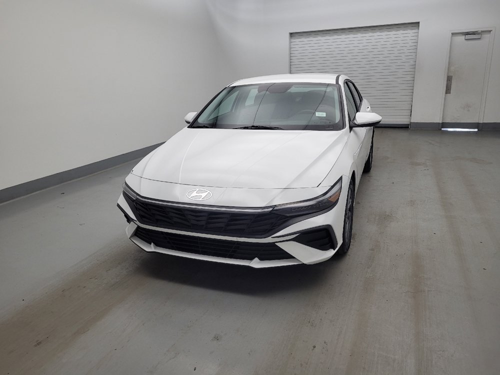 Used 2024 Hyundai Elantra SEL FWD image 15