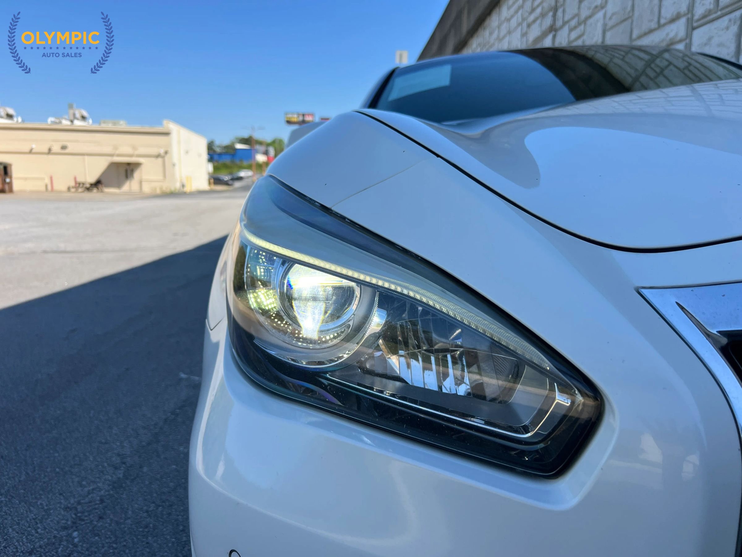 Used 2015 INFINITI Q70 3.7 RWD image 15
