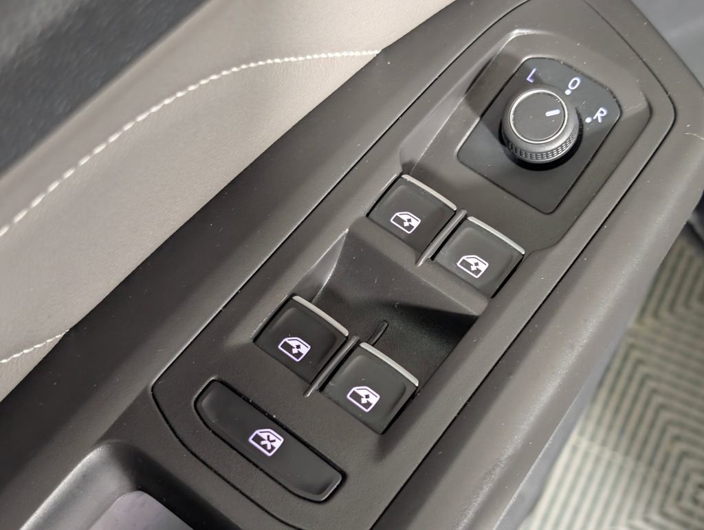 Used 2023 Volkswagen Atlas SEL image 21