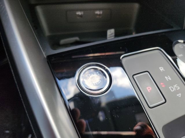 Used 2024 Audi A3 2.0T Premium w/ Convenience Package image 31