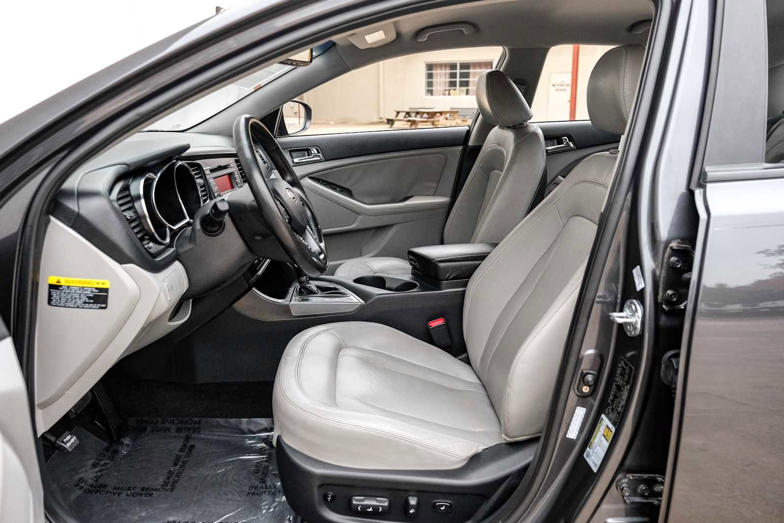 Used 2011 Kia Optima EX image 4