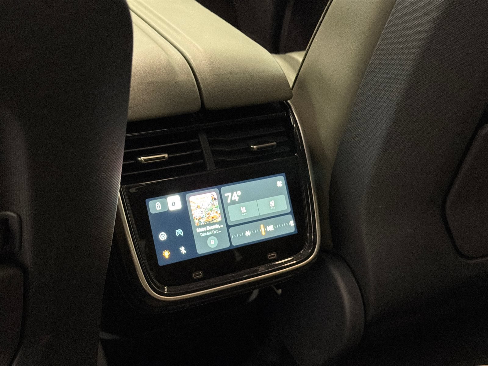 Used 2023 Rivian R1T Launch Edition AWD/4WD image 19