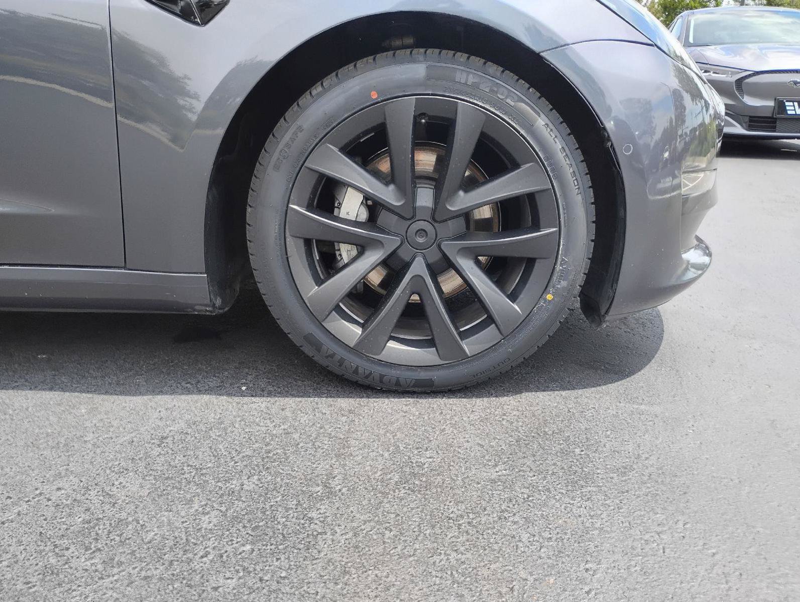 Used 2021 Tesla Model 3 Standard Range Plus RWD image 9