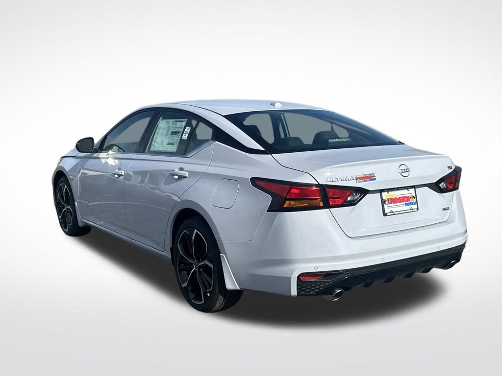 New 2025 Nissan Altima 2.5 SR w/ SR Premium Package video 3