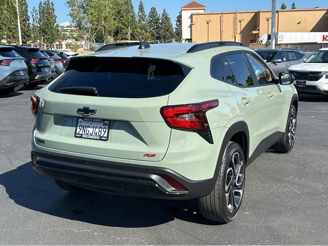 Used 2024 Chevrolet Trax RS w/ Sunroof Package image 6