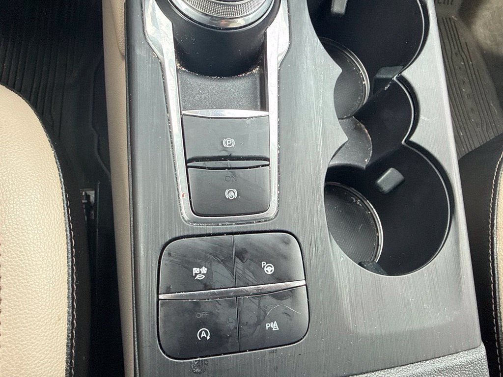 Used 2020 Ford Escape Titanium AWD/4WD image 28