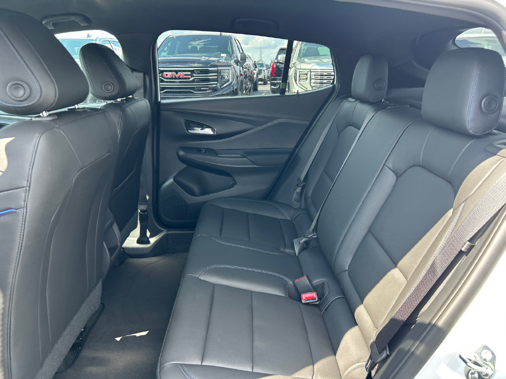 New 2026 Buick Envista Sport Touring w/ Convenience I Package FWD image 33
