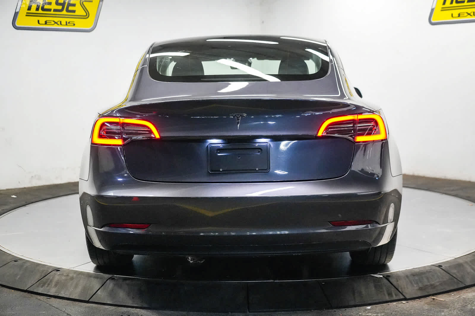 Used 2023 Tesla Model 3 Standard Range RWD image 7