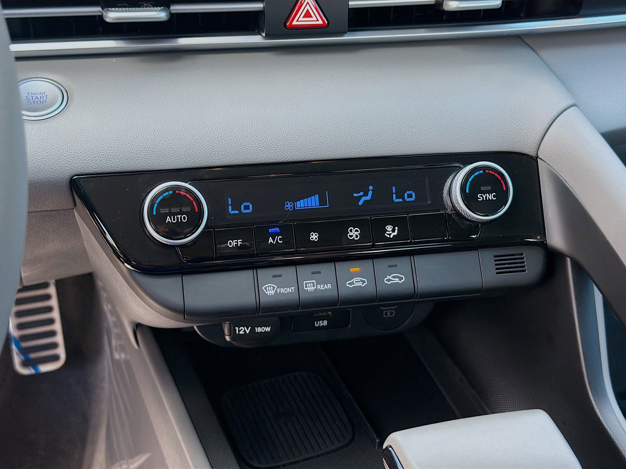 Certified 2025 Hyundai Elantra Sport image 12