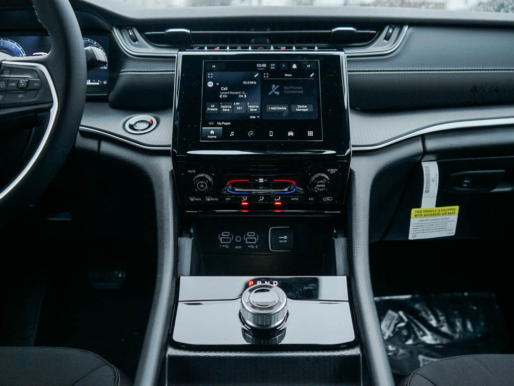 New 2025 Jeep Grand Cherokee Laredo image 14