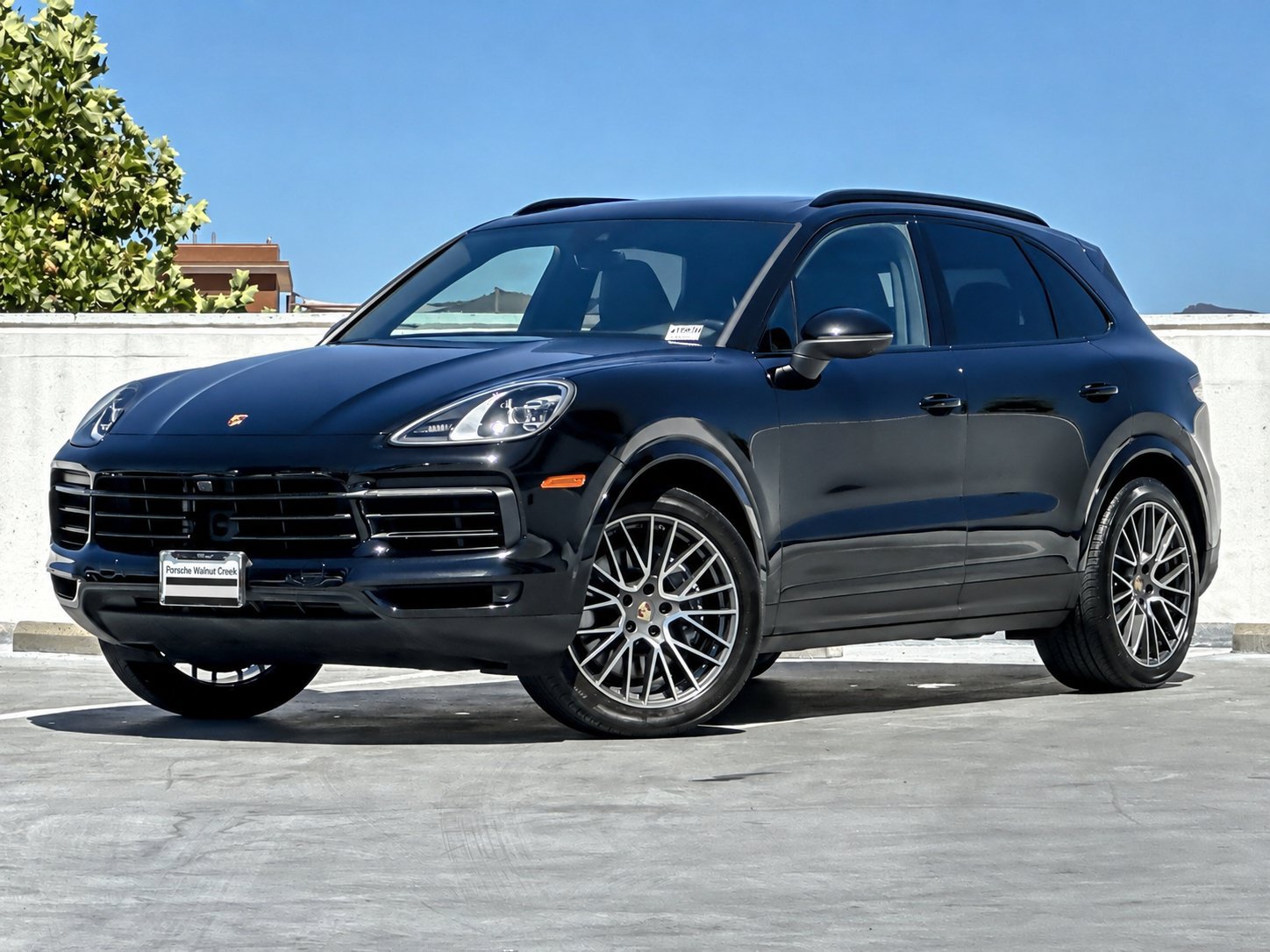 Used 2023 Porsche Cayenne AWD/4WD image 27