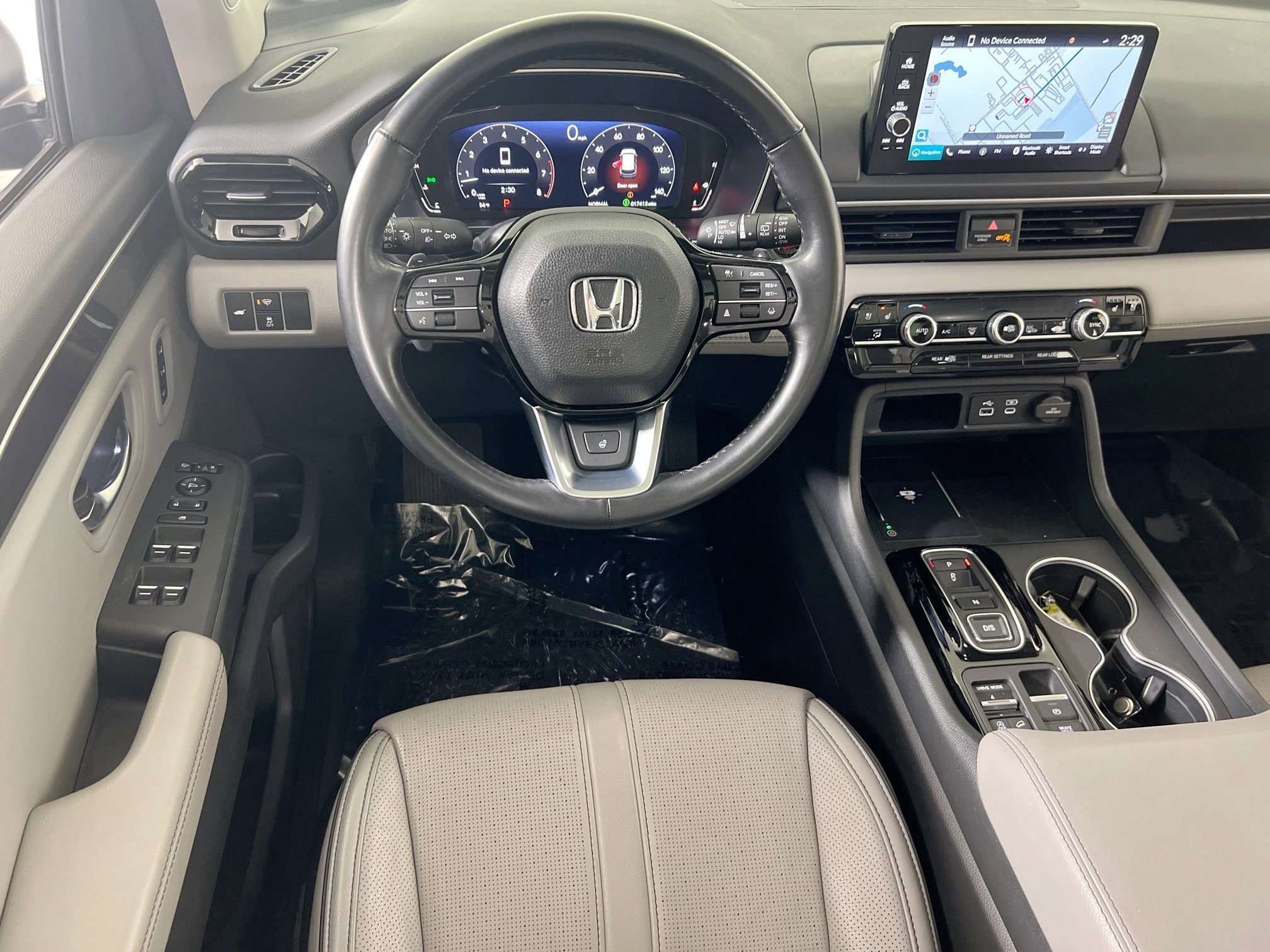 Used 2024 Honda Pilot Elite image 23