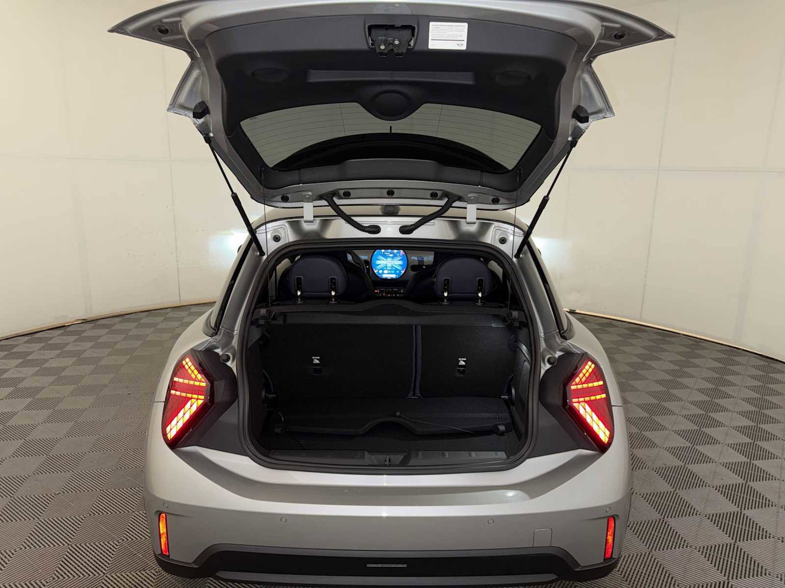 Certified 2025 MINI Cooper S image 19