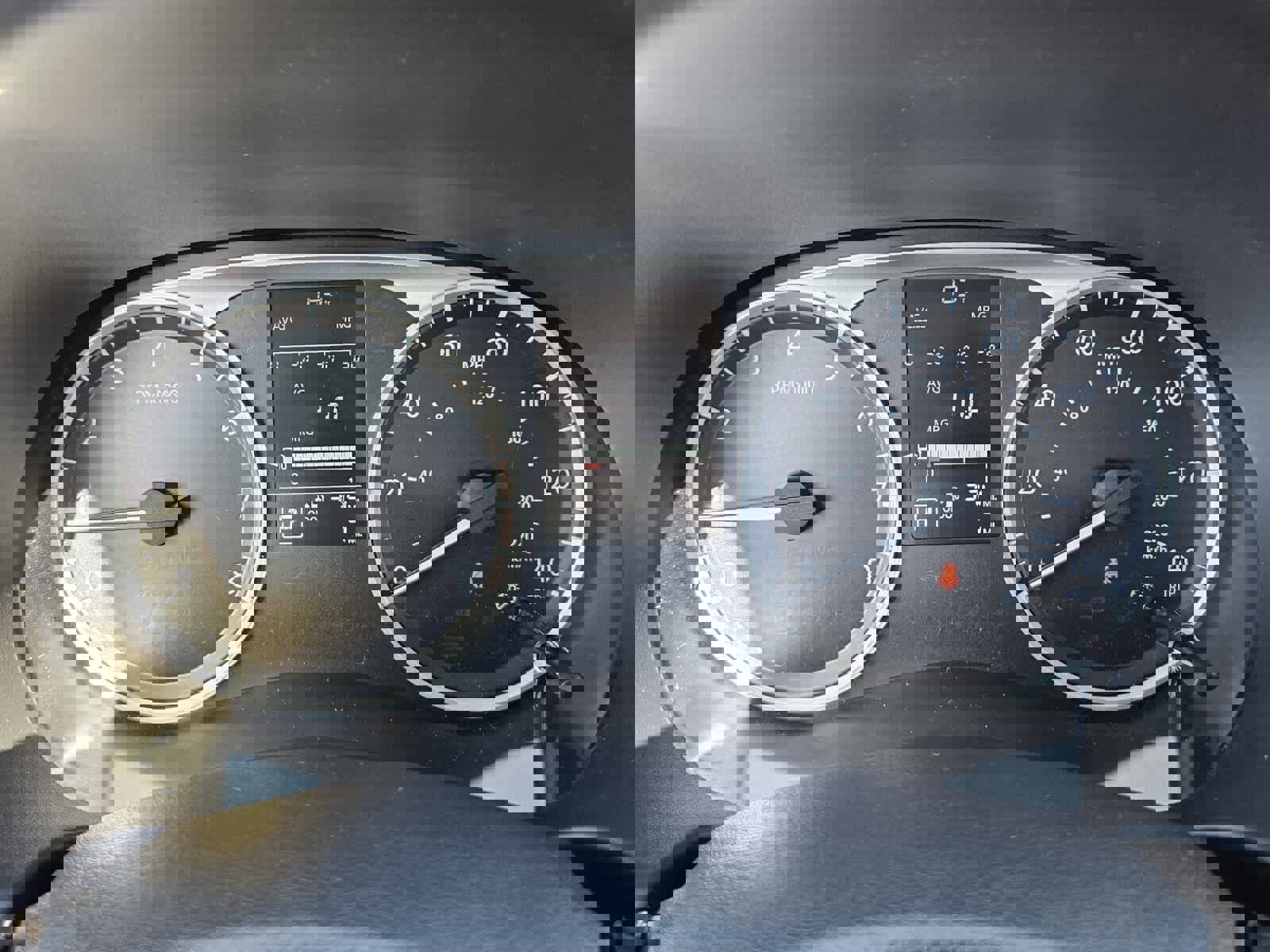 New 2025 Nissan Kicks Play S image 14