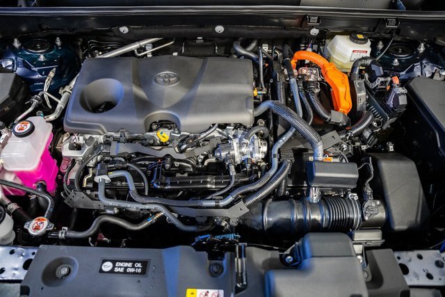 New 2025 Toyota RAV4 XLE image 16