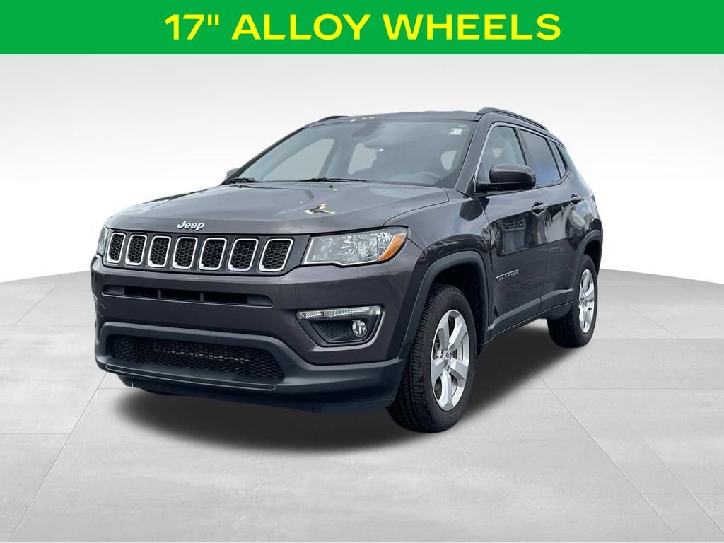 Used 2020 Jeep Compass Latitude w/ Cold Weather Group AWD/4WD image 4