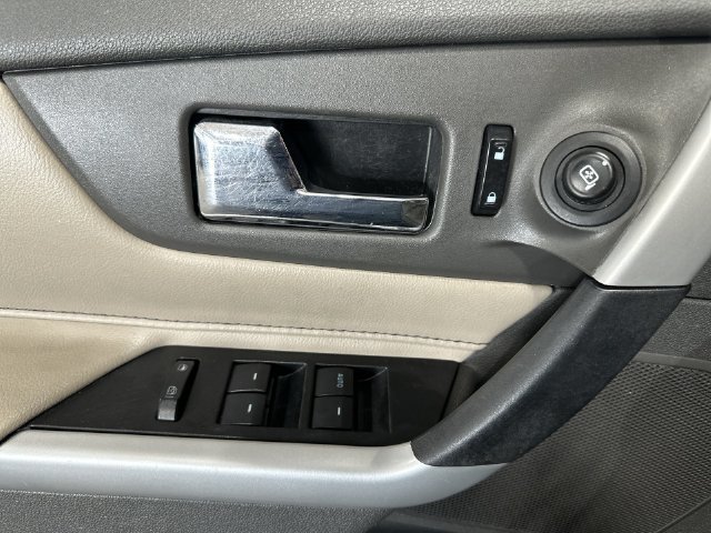 Used 2013 Ford Edge SEL FWD image 19