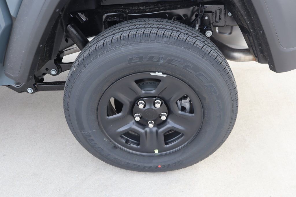 New 2026 Jeep Gladiator Sport image 17