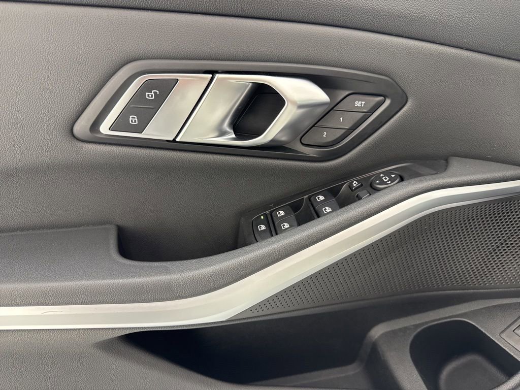 Used 2019 BMW 330i xDrive Sedan w/ Premium Package image 12