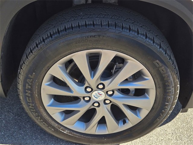 Used 2025 Buick Enclave Preferred image 9