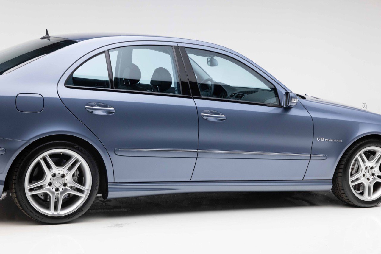 Used 2003 Mercedes-Benz E 55 AMG Sedan image 35