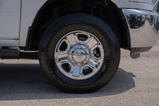 Used 2018 RAM 3500 Tradesman w/ Chrome Appearance Group AWD/4WD image 5