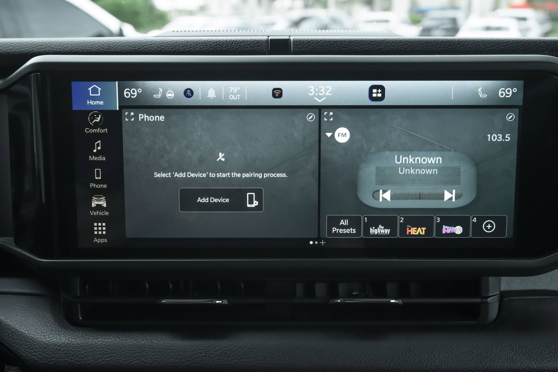 Used 2024 Jeep Wrangler Willys image 12