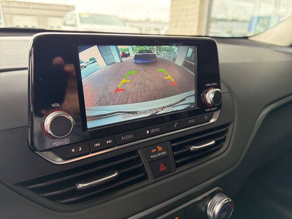 Used 2022 Nissan Altima 2.5 S FWD image 17