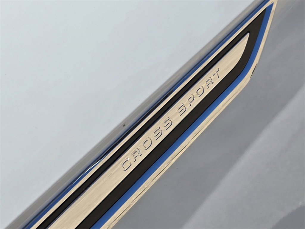 New 2025 Volkswagen Atlas Cross Sport SE image 9