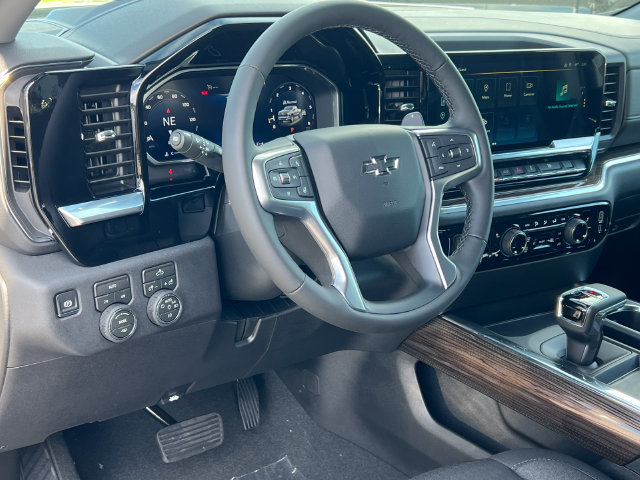New 2026 Chevrolet Silverado 1500 RST w/ LPO, Dark Essentials Package AWD/4WD image 16