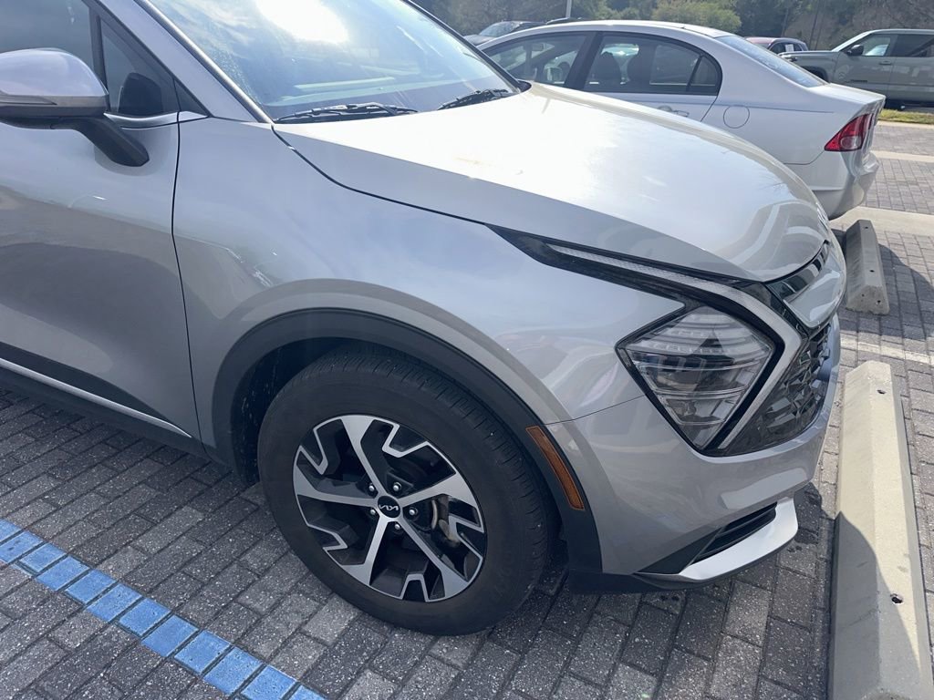 Used 2024 Kia Sportage EX image 12