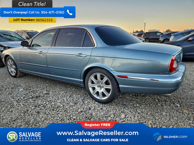 Used 2005 Jaguar XJ8 image 3