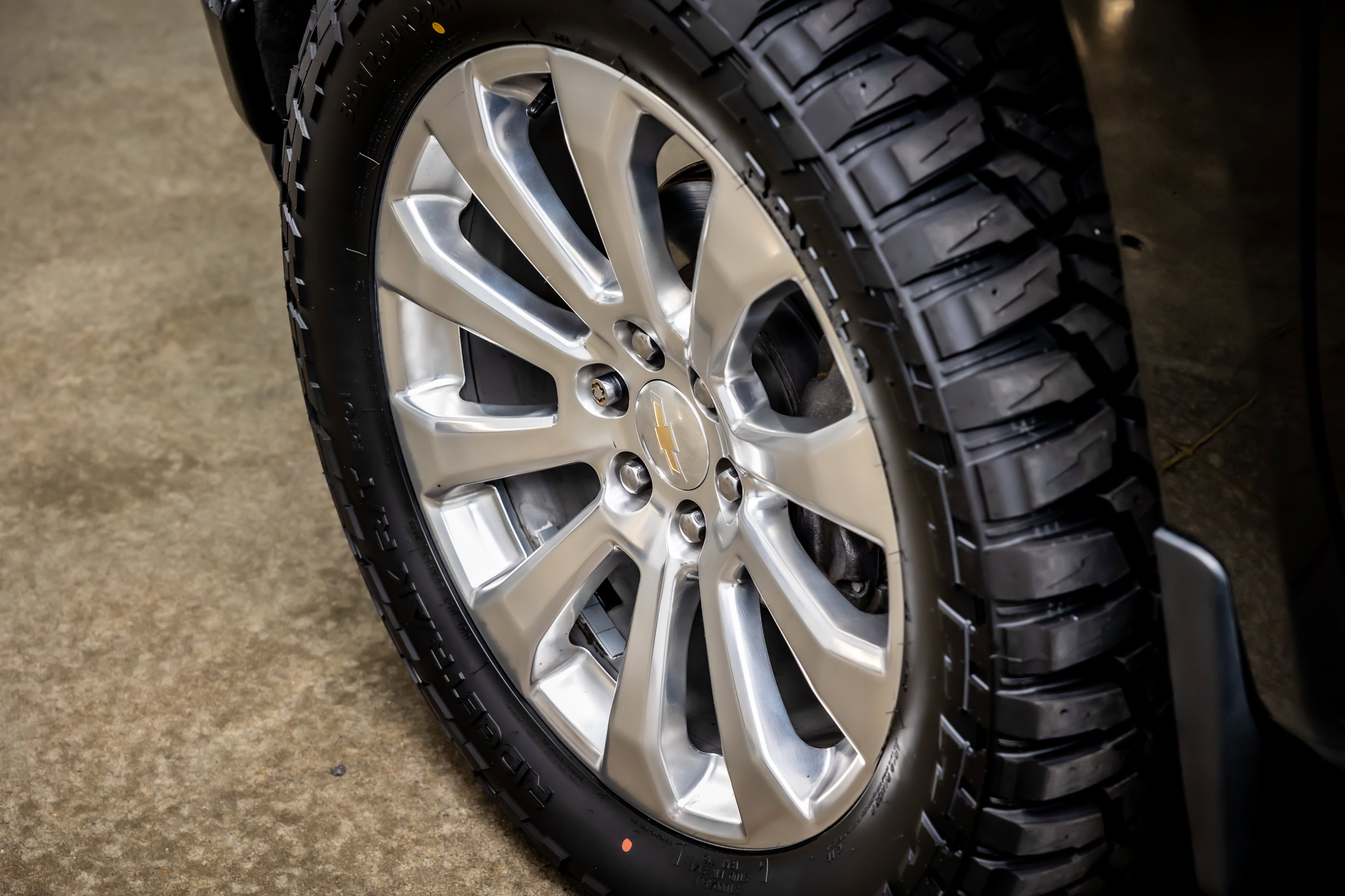 Used 2021 Chevrolet Silverado 1500 High Country w/ Technology Package image 20