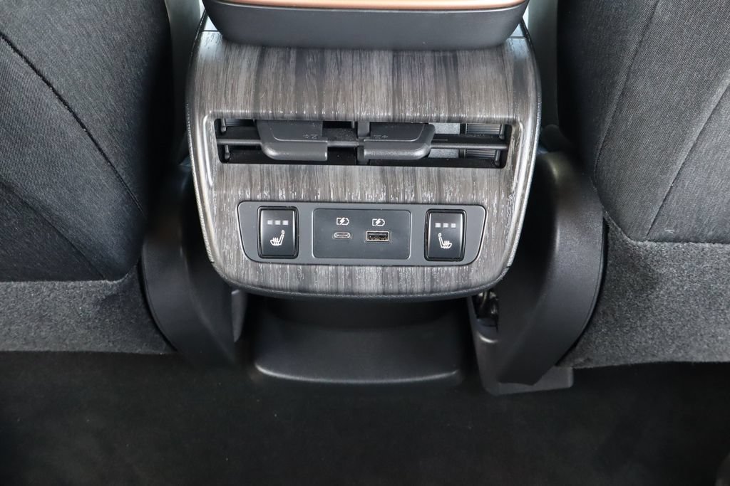 Used 2023 Nissan Ariya FWD image 32