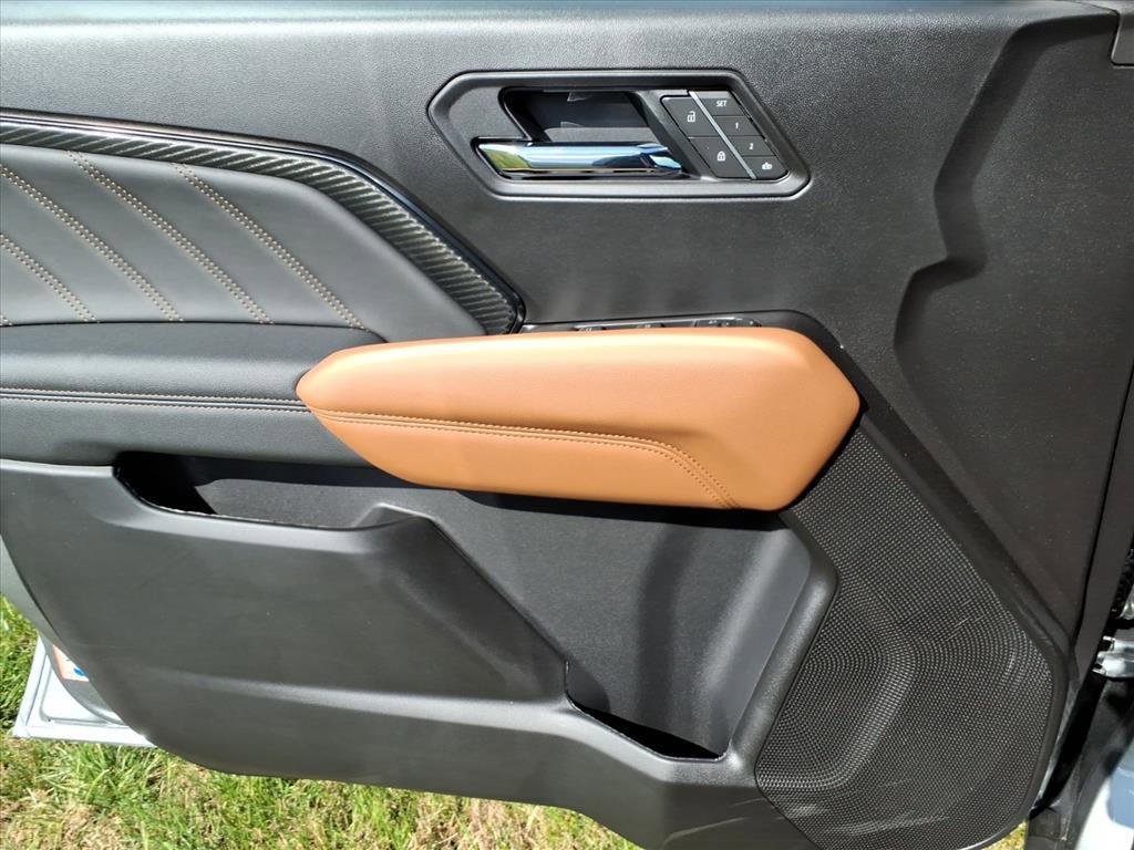 New 2026 GMC Canyon AT4 image 8